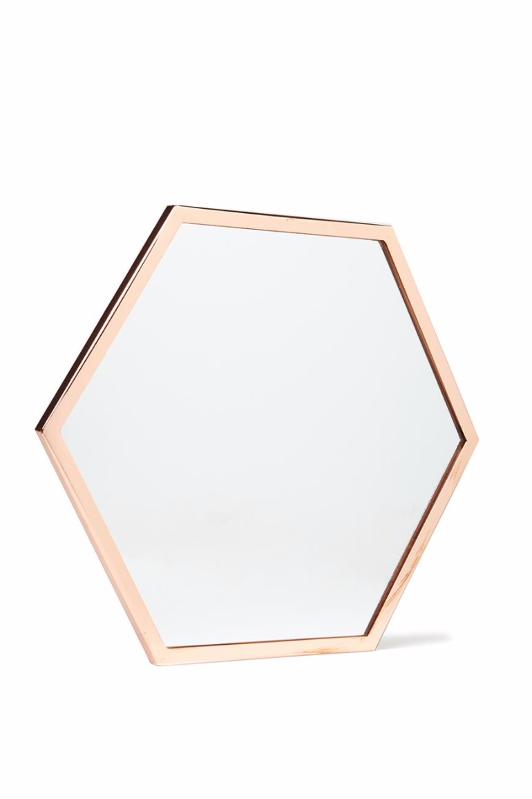 The Most Beautiful Wall Mirror Designs for Your Living Room